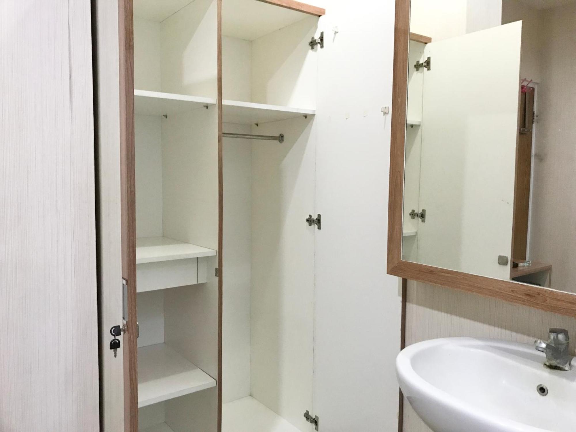 37 Guesthouse Jakarta Szoba fotó