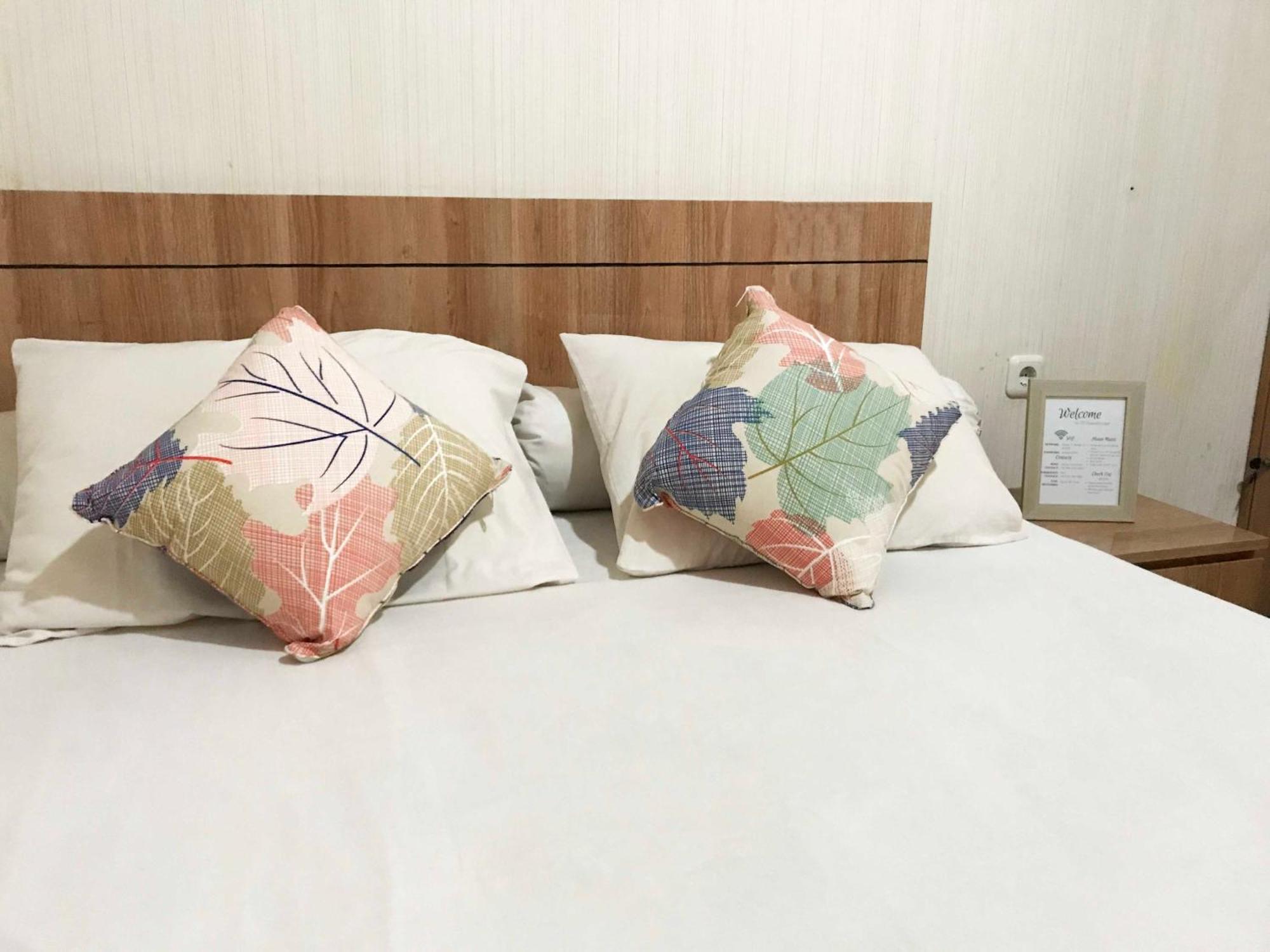 37 Guesthouse Jakarta Szoba fotó